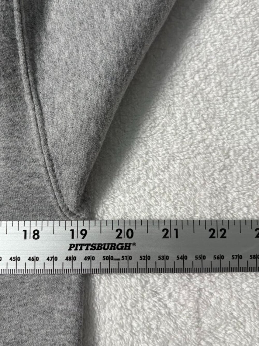 Disney Parks Walt Disney World crewneck Sweatshirt Size Small - Picture 9 of 9